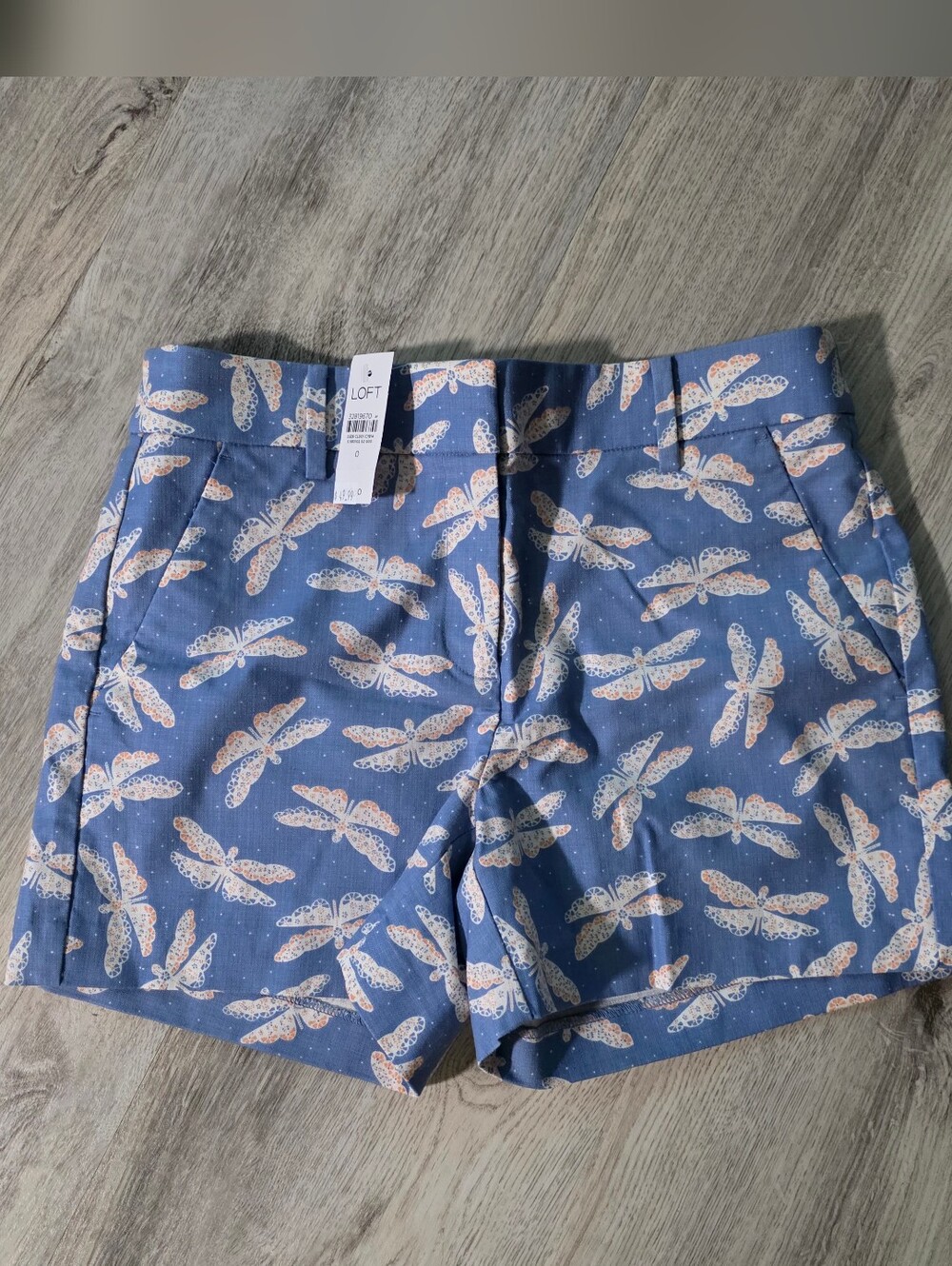 NWT Loft size 0 Riviera shorts Blue with Butterflys